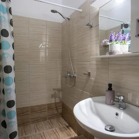 Sea Escape Apartamento Gennadi