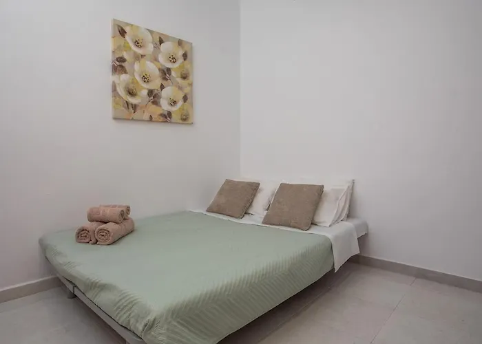 Apartment Sea Escape *